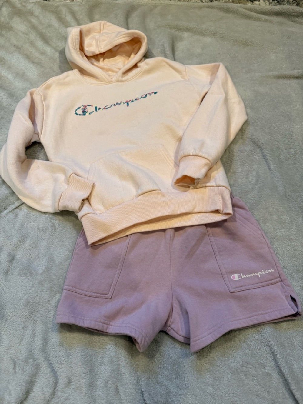 Champion Light Tan Sweatshirt and short set.